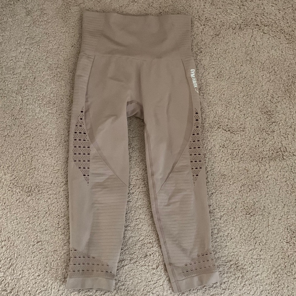 Gym shark capri leggings